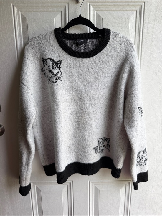 on 12th Sweaters - Cat Sweater XL Black White Fuzzy Knit Cat Face Pullover